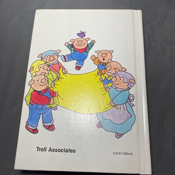 'The Littlest Pig' VHS and Book Set - Picture 7 of 8